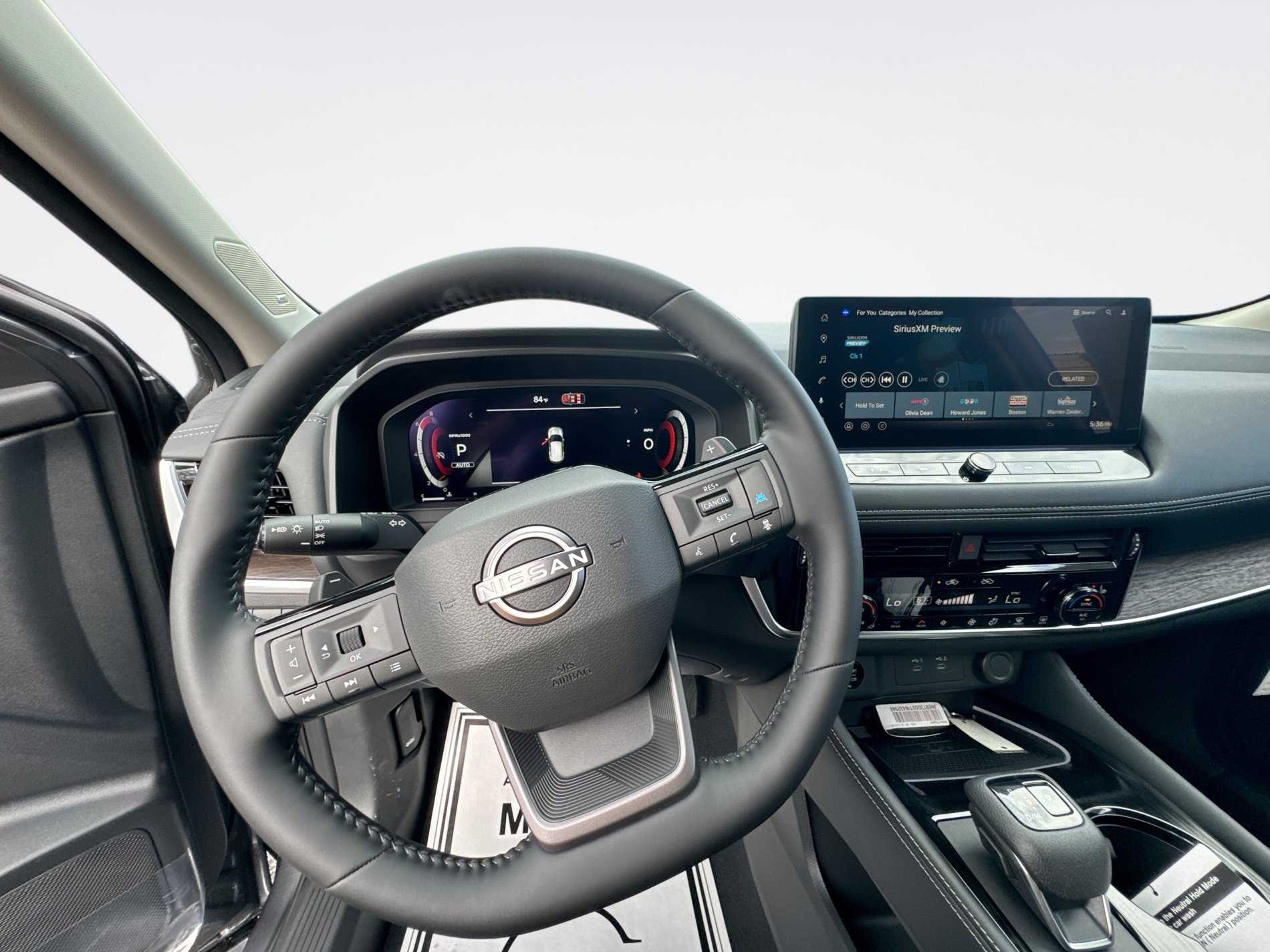 New 2026 Nissan Rogue Platinum AWD/4WD image 16