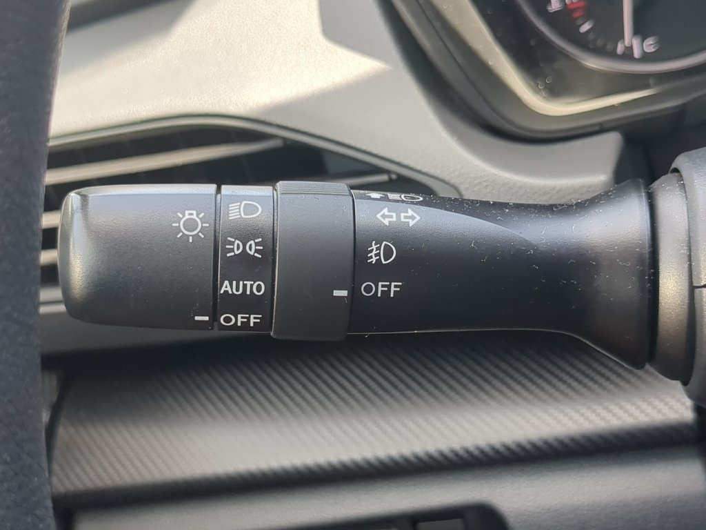 Used 2025 Subaru Crosstrek 2.5i Premium AWD/4WD image 26