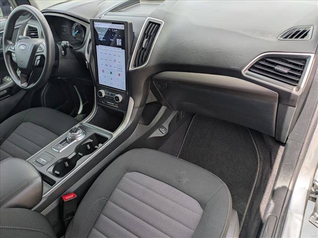 Used 2024 Ford Edge SE w/ Black Appearance Package AWD/4WD image 21