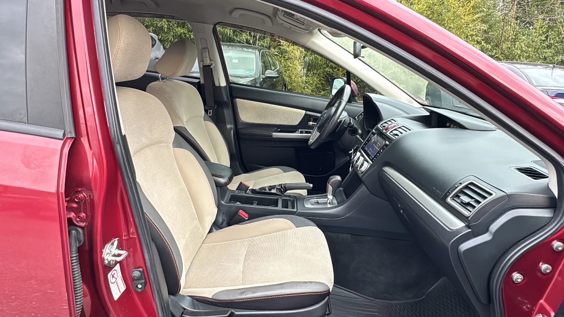 Used 2016 Subaru Crosstrek 2.0i Premium image 12