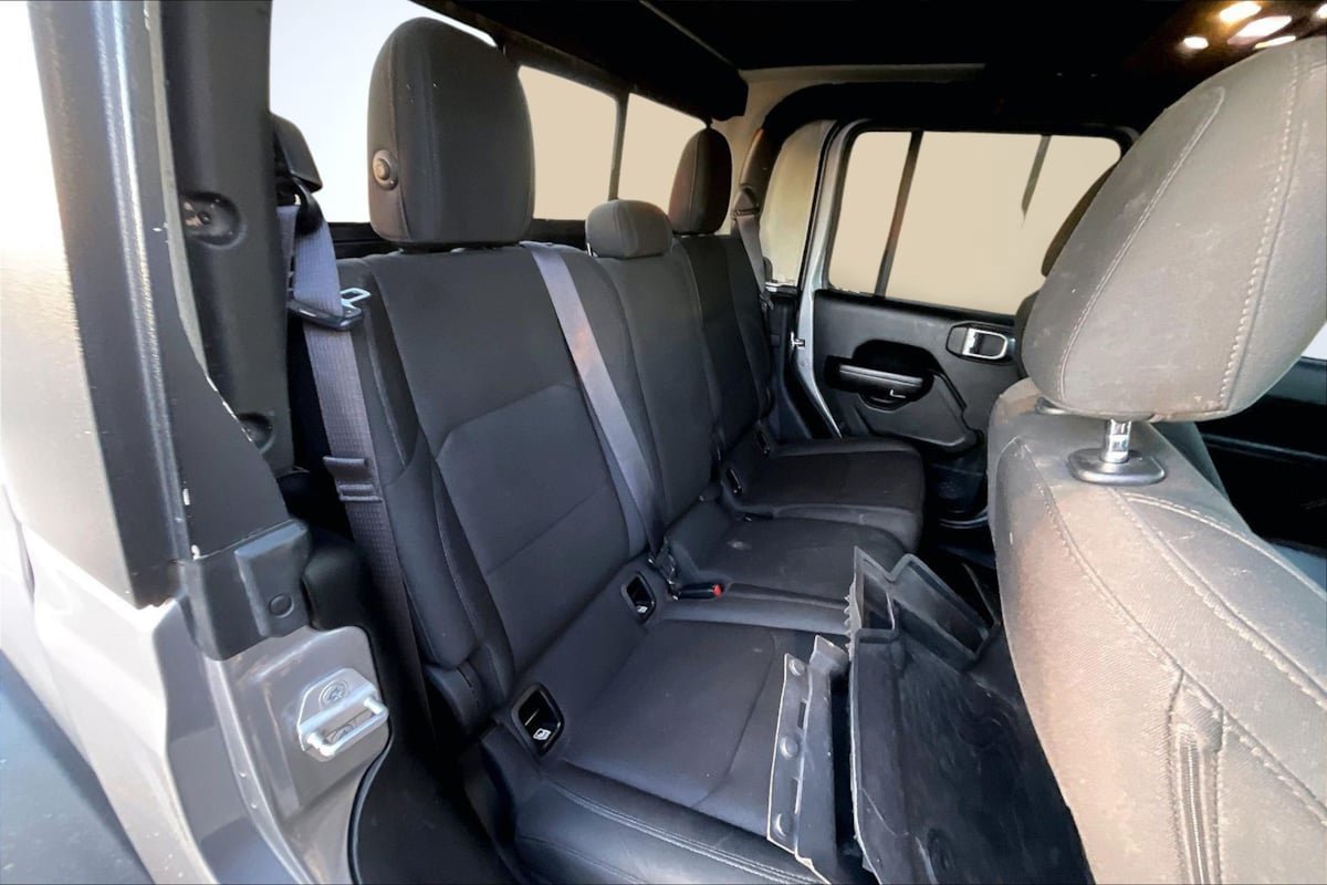 Used 2020 Jeep Gladiator Sport w/ Quick Order Package 24S AWD/4WD image 28