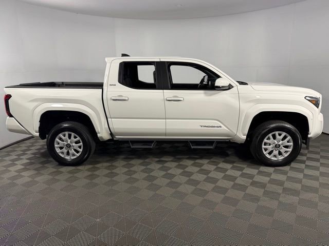 Used 2024 Toyota Tacoma SR5 image 10