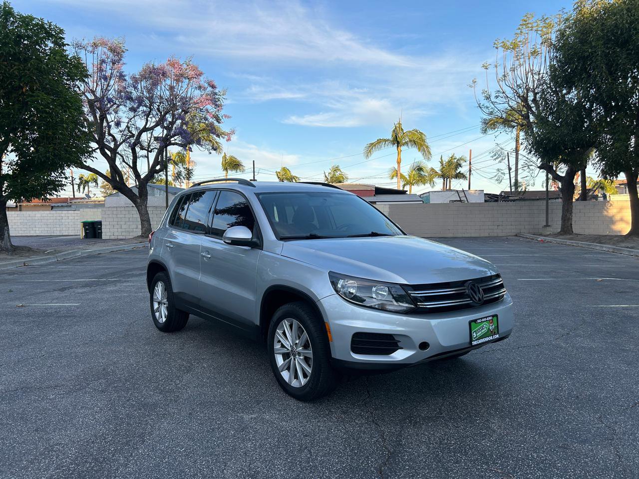 Used 2017 Volkswagen Tiguan Limited w/ Premium Package image 22