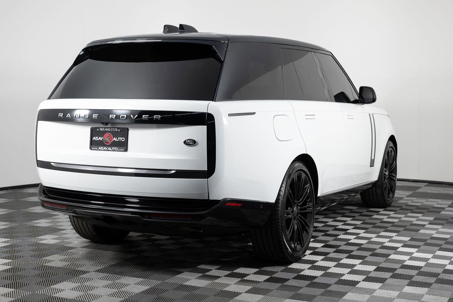 Used 2022 Land Rover Range Rover SE image 7