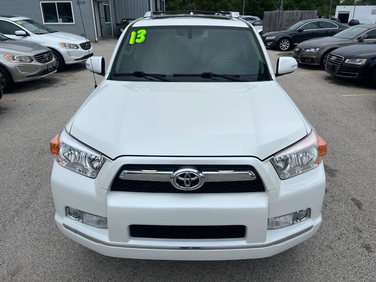 Used 2013 Toyota 4Runner Limited AWD/4WD image 10