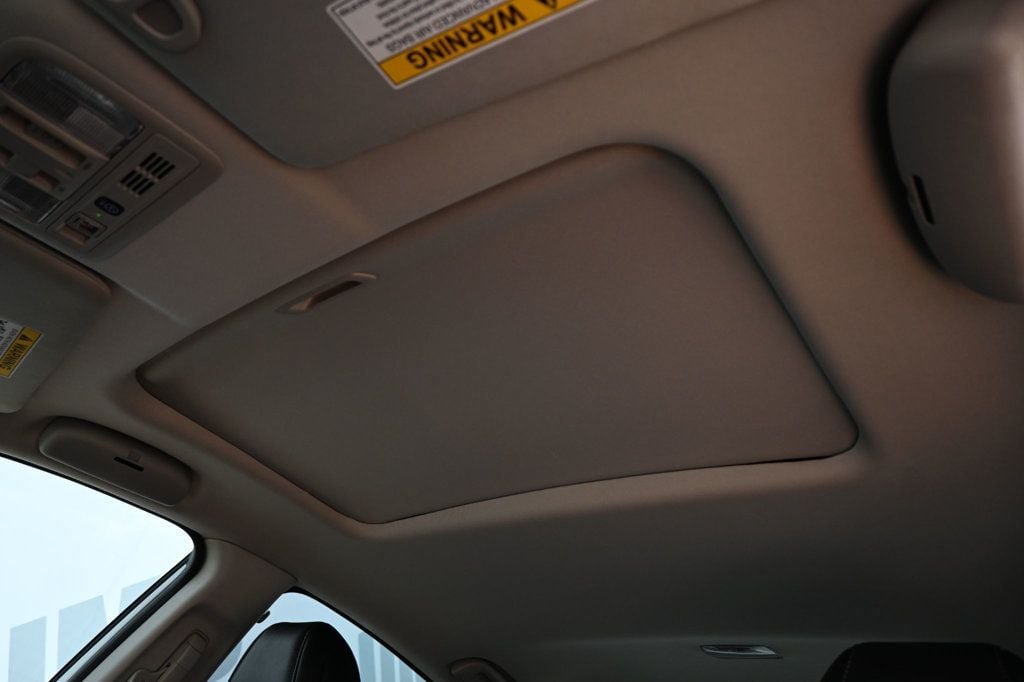 Used 2022 Honda Insight Touring image 21