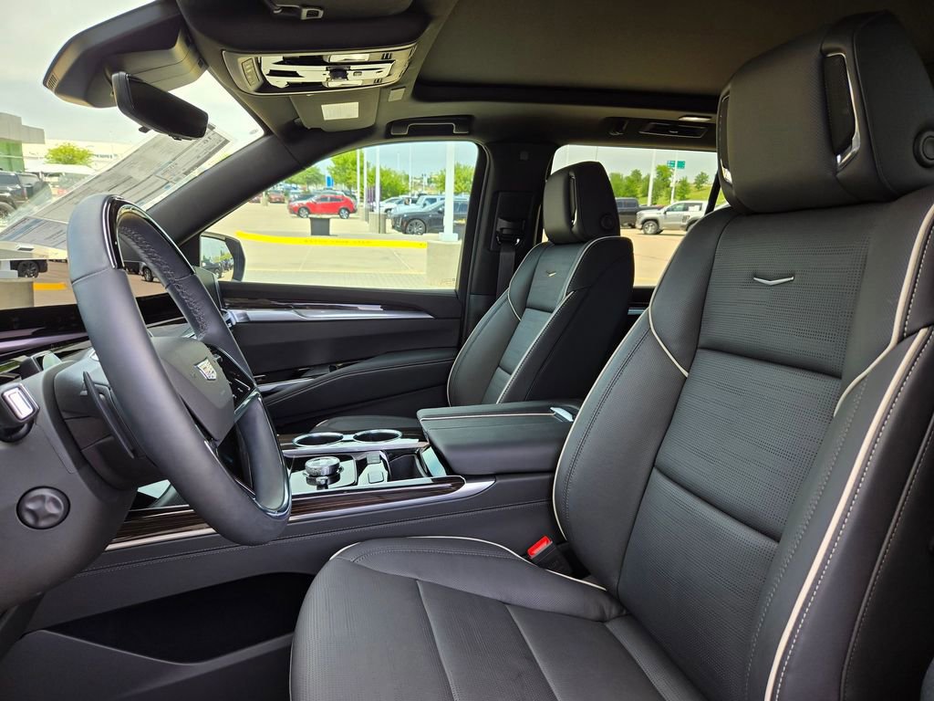 New 2026 Cadillac Escalade Luxury w/ LPO, Floor Liner Package image 28
