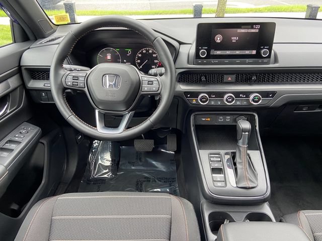 Used 2025 Honda CR-V Sport image 12