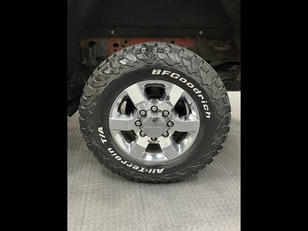 Used 2017 GMC Sierra 3500 Denali w/ Duramax Plus Package AWD/4WD image 39
