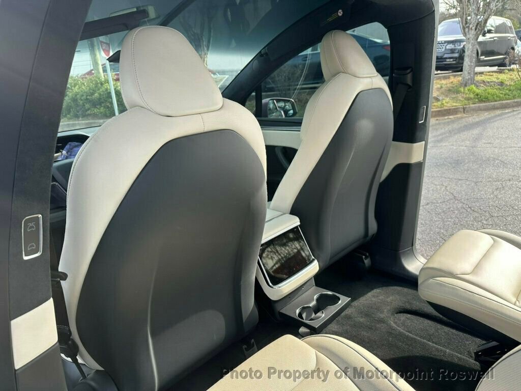 Used 2023 Tesla Model X Plaid image 18