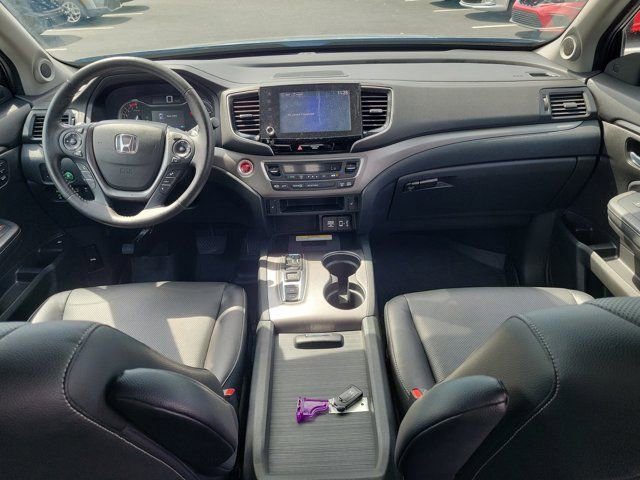 Used 2022 Honda Ridgeline RTL-E image 2