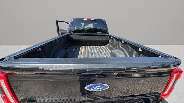 Used 2023 Ford F350 Lariat w/ FX4 Off-Road Package AWD/4WD image 17