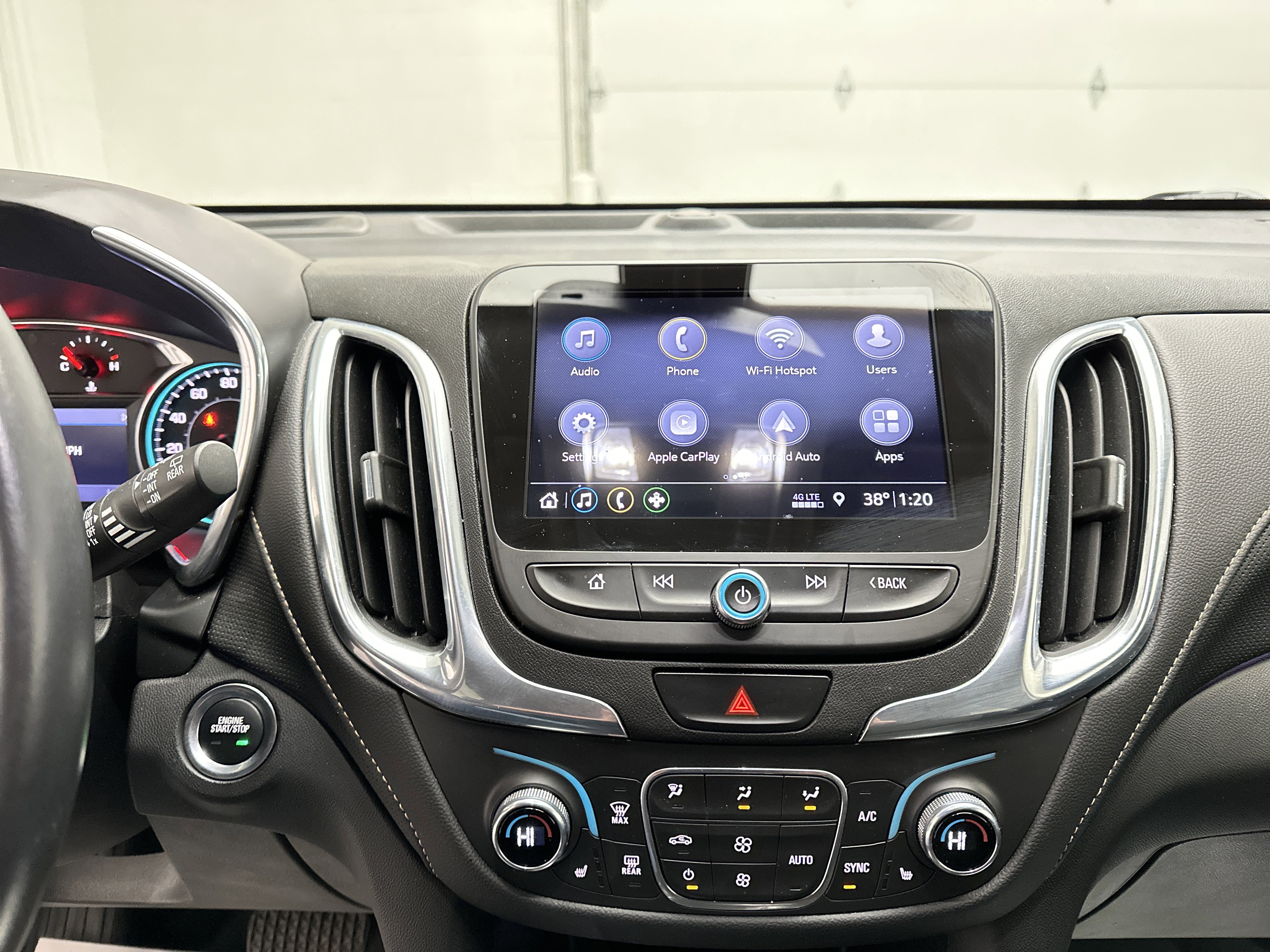 Used 2021 Chevrolet Equinox Premier FWD image 30