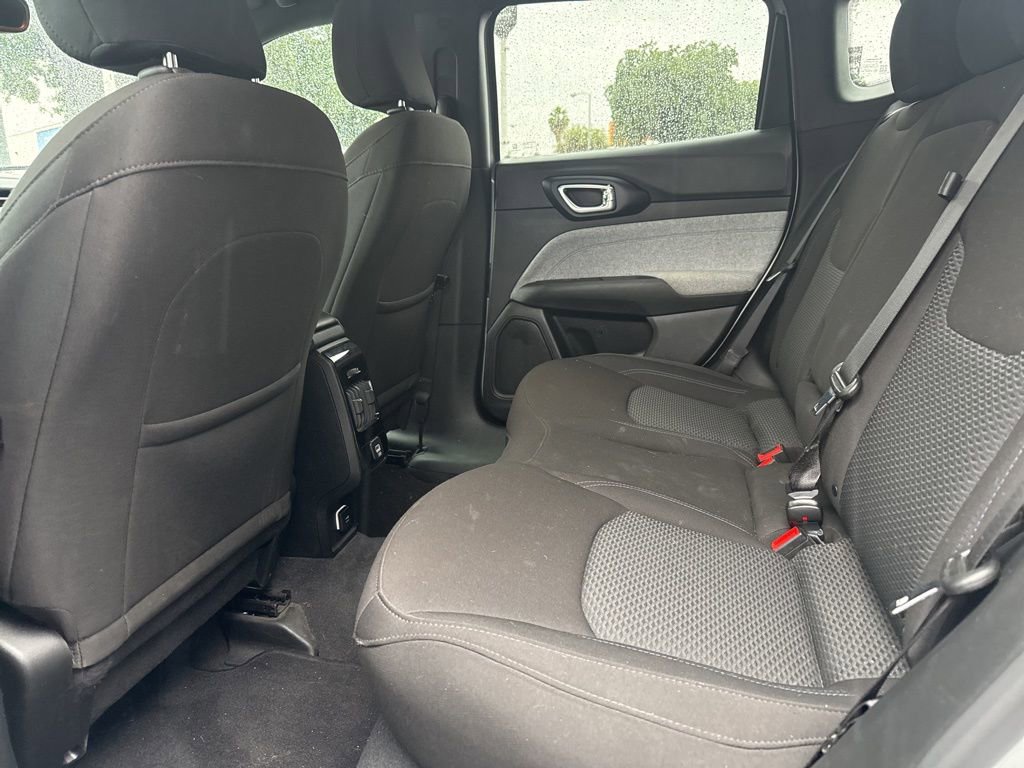 Used 2023 Jeep Compass Sport image 14