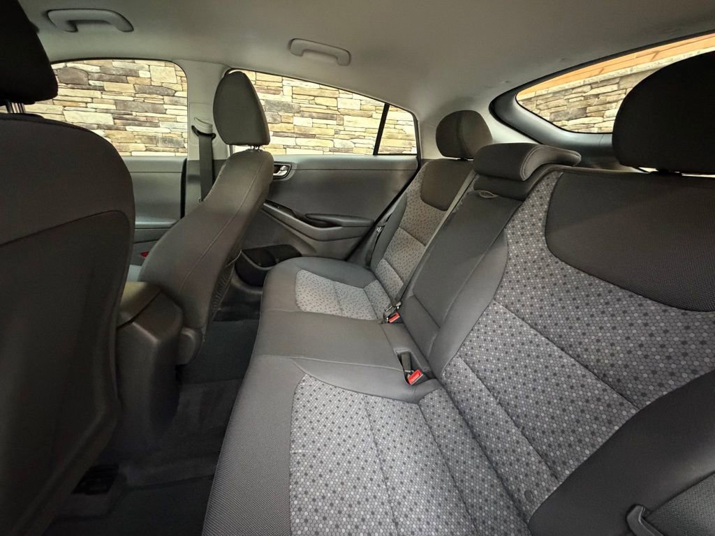 Used 2019 Hyundai Ioniq Plug-In Hybrid image 27