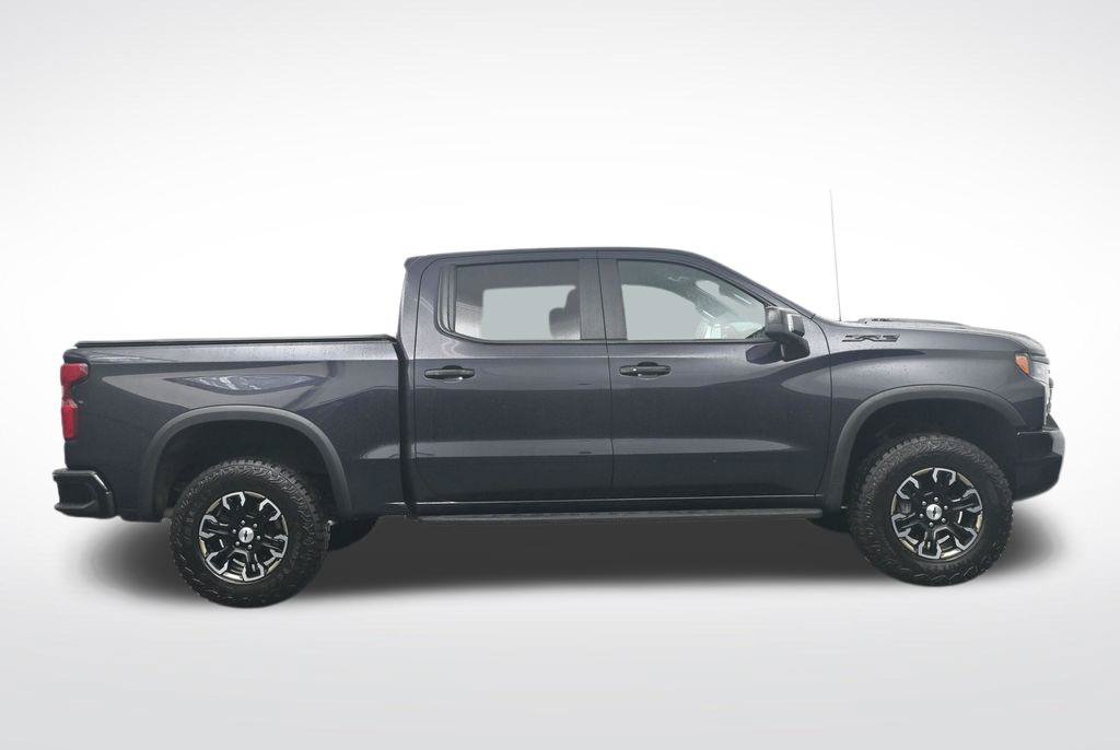 Used 2024 Chevrolet Silverado 1500 ZR2 w/ Technology Package AWD/4WD image 4