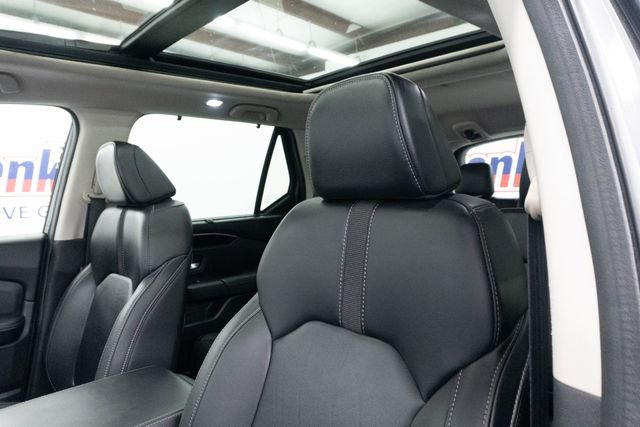 Certified 2023 Honda Pilot Touring image 20