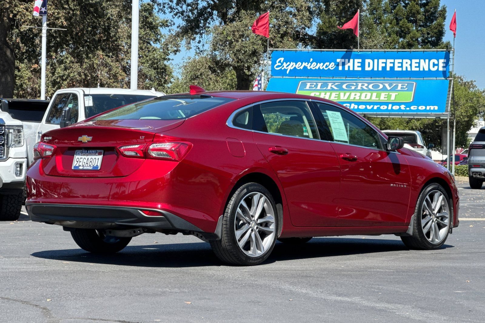 Used 2023 Chevrolet Malibu LT w/ LPO, Floor Liner Package FWD image 3