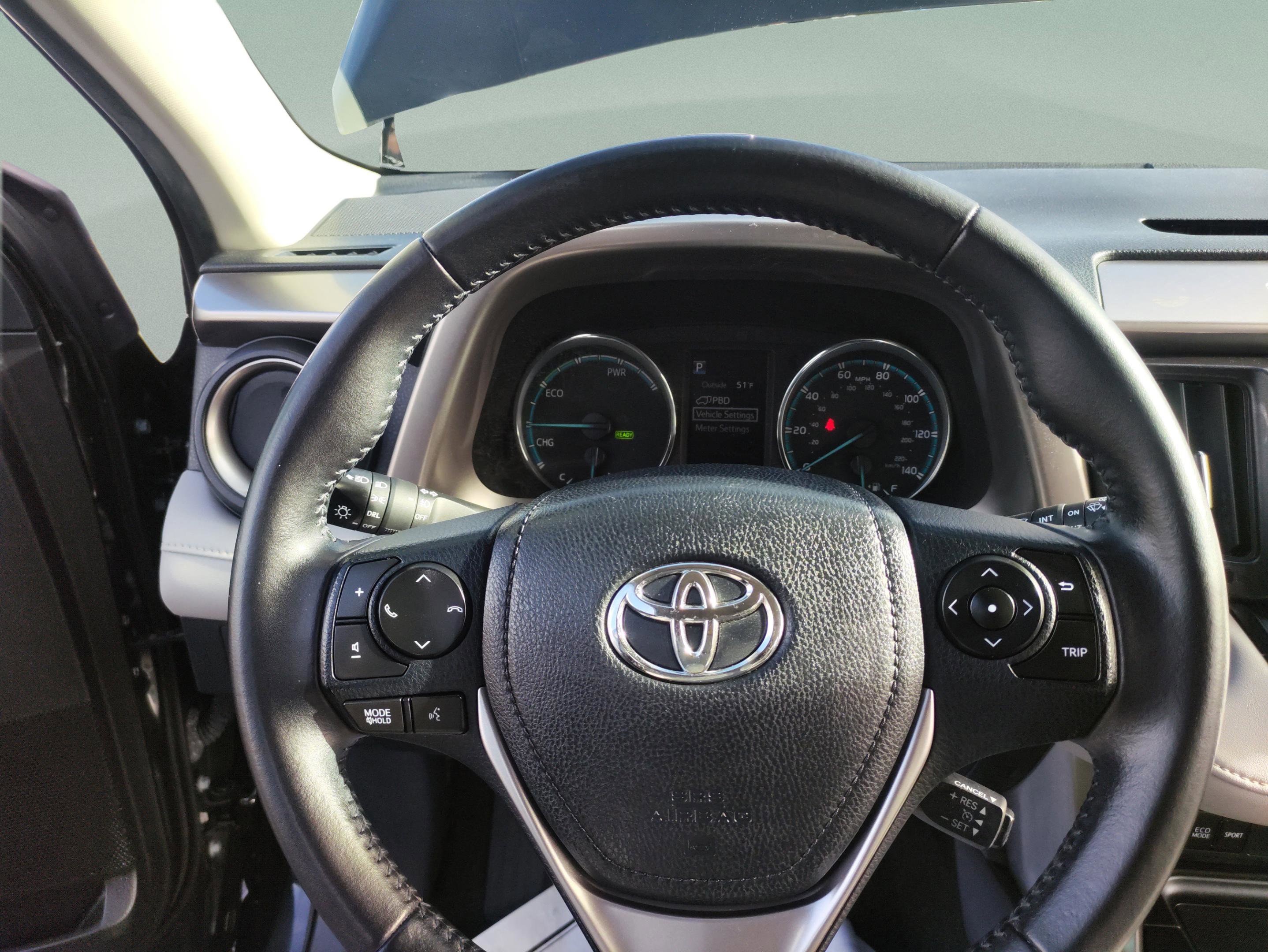 Used 2016 Toyota RAV4 XLE image 21