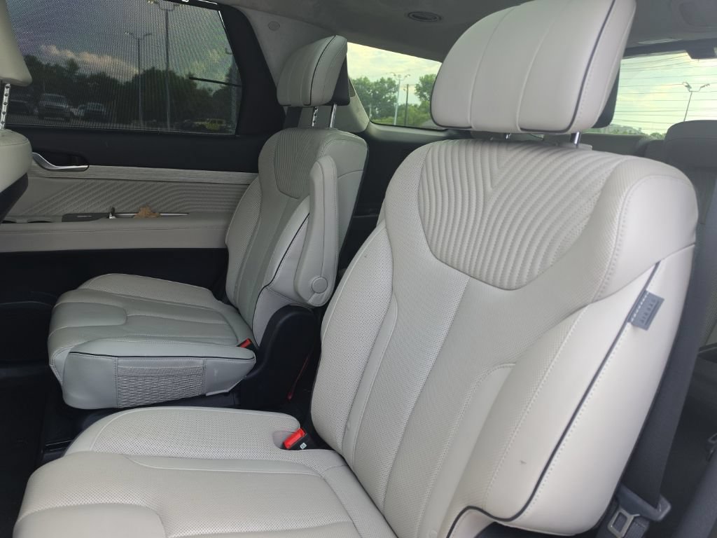 Used 2023 Hyundai Palisade Calligraphy FWD image 10