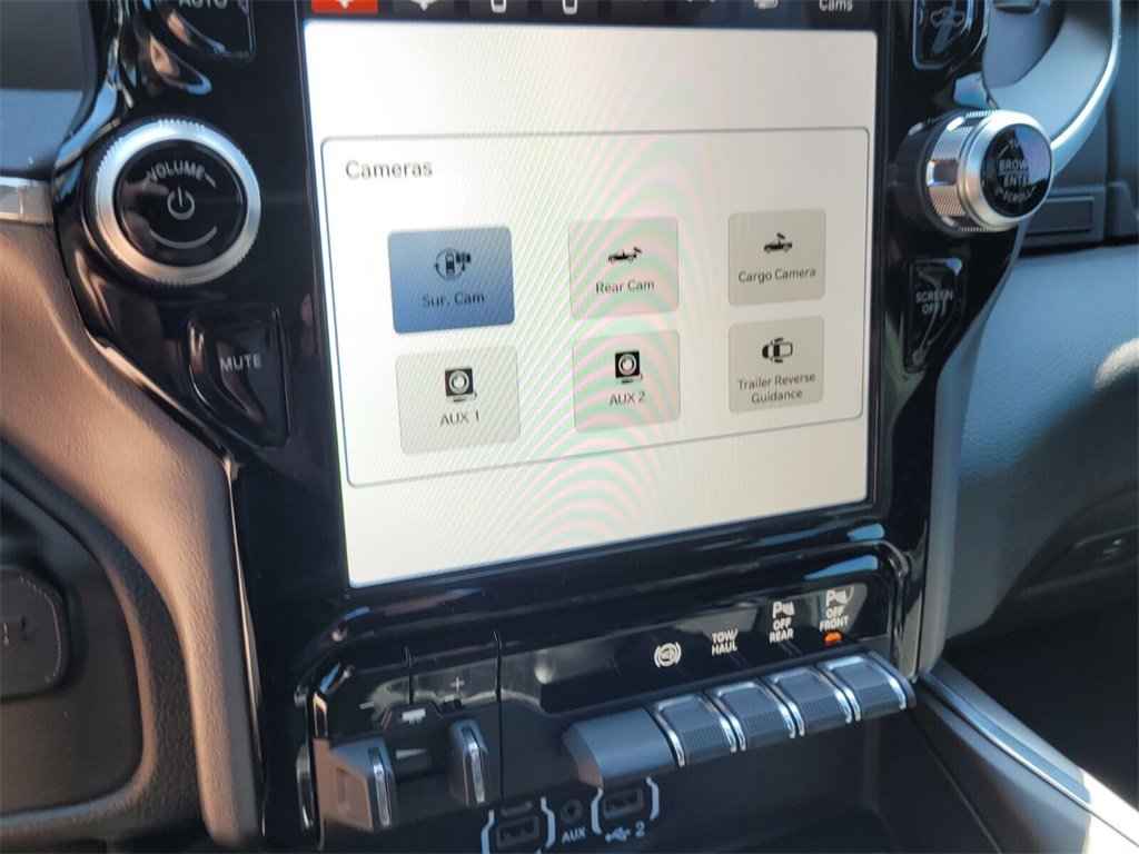 Used 2024 RAM 2500 Laramie w/ Sport Appearance Package image 18