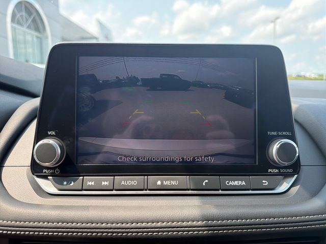 Used 2024 Nissan Rogue SV AWD/4WD image 19