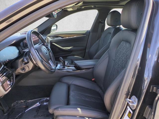 Used 2022 BMW 530e w/ Convenience Package RWD image 17