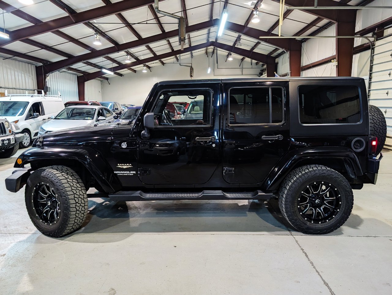 Used 2015 Jeep Wrangler Unlimited Sahara w/ Dual Top Group image 4