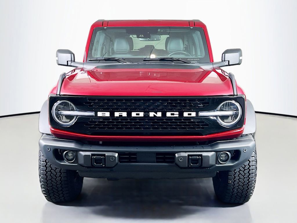 New 2025 Ford Bronco Badlands image 4