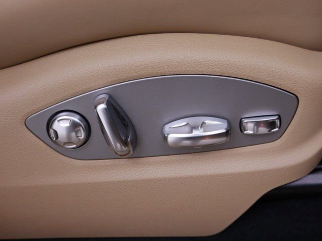 New 2024 Porsche Macan image 31