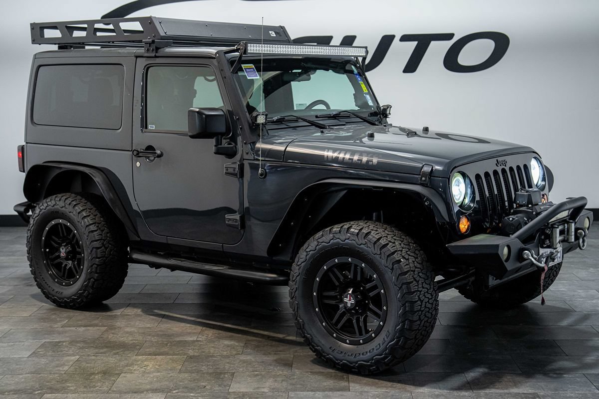 Used 2016 Jeep Wrangler Sport AWD/4WD image 6