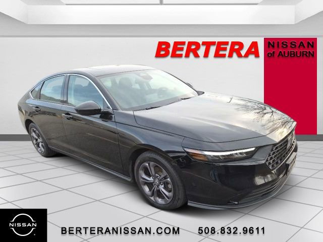 Used 2023 Honda Accord EX image 4