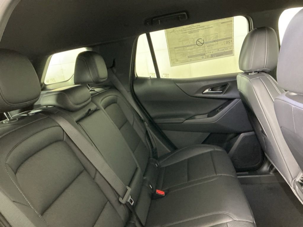 New 2026 Chevrolet Equinox LT w/ Convenience Package II AWD/4WD image 12