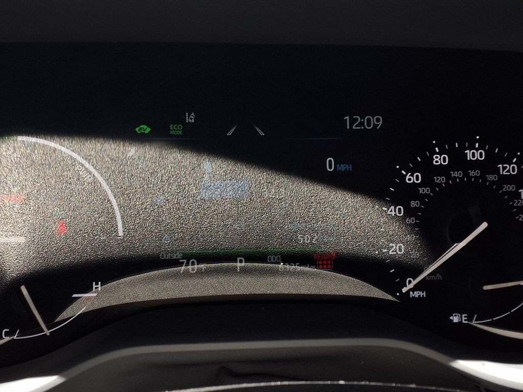 Certified 2026 Toyota Sienna LE FWD image 13