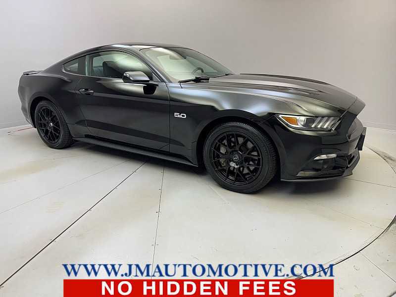 Used 2015 Ford Mustang GT RWD image 7
