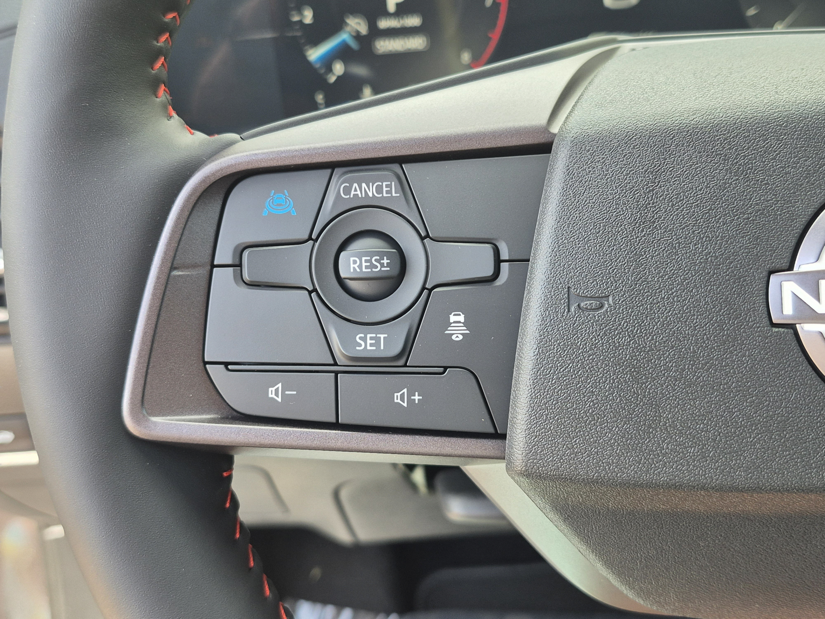 New 2026 Nissan Sentra SR w/ SR Premium Package FWD image 30