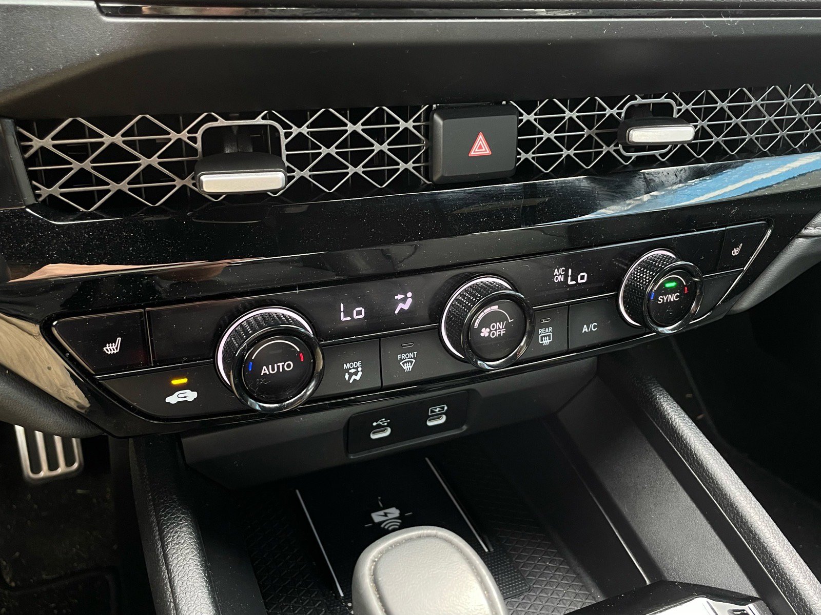 Used 2025 Honda Accord Sport image 11