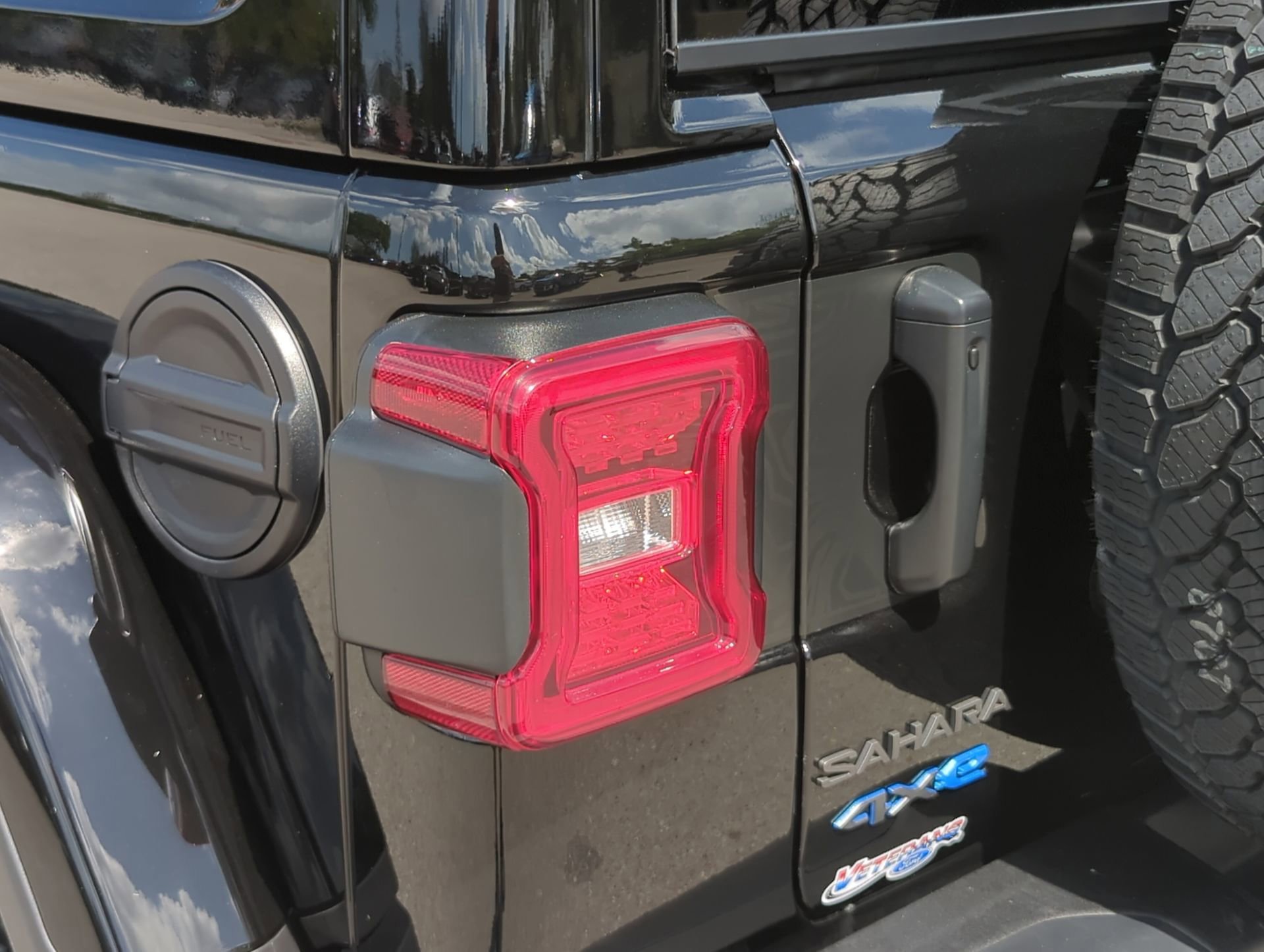 Used 2025 Jeep Wrangler Unlimited Sahara AWD/4WD image 45