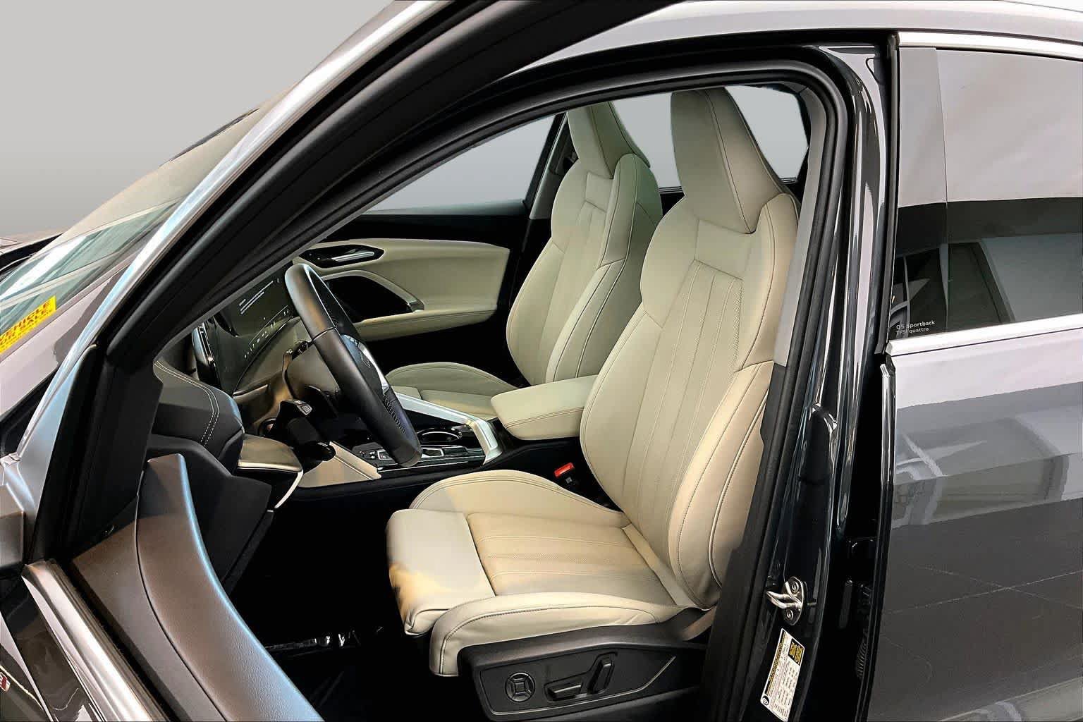 Used 2025 Audi Q5 Premium Plus w/ Premium Plus AWD/4WD image 10