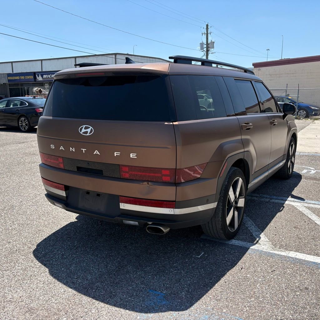 Used 2024 Hyundai Santa Fe Limited image 3