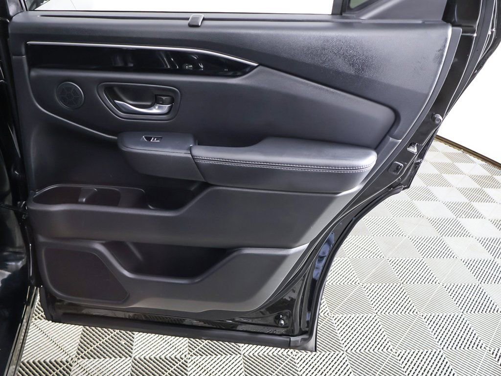 Used 2023 Honda Pilot Touring image 28