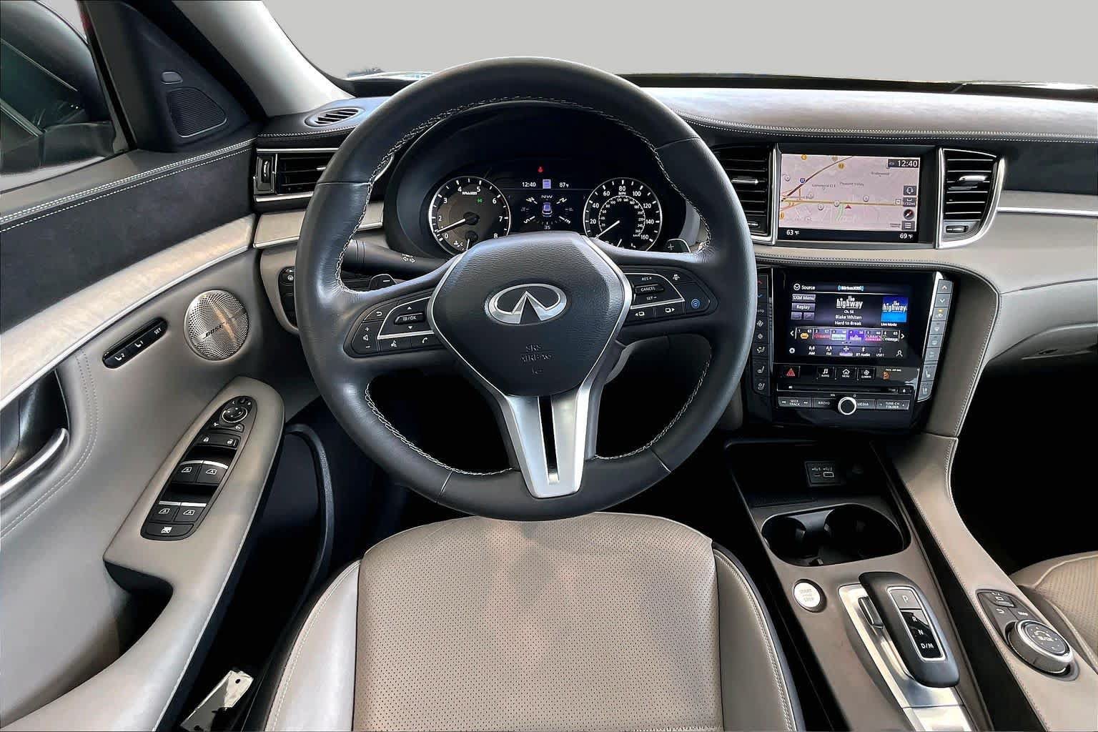 Used 2023 INFINITI QX50 Sensory w/ Accent Package AWD/4WD image 5