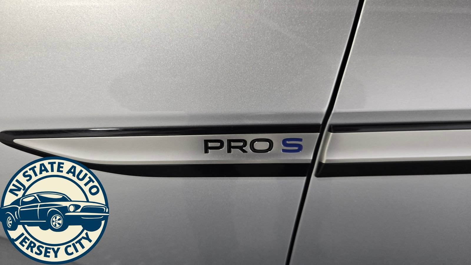 Used 2022 Volkswagen ID.4 Pro S RWD image 24