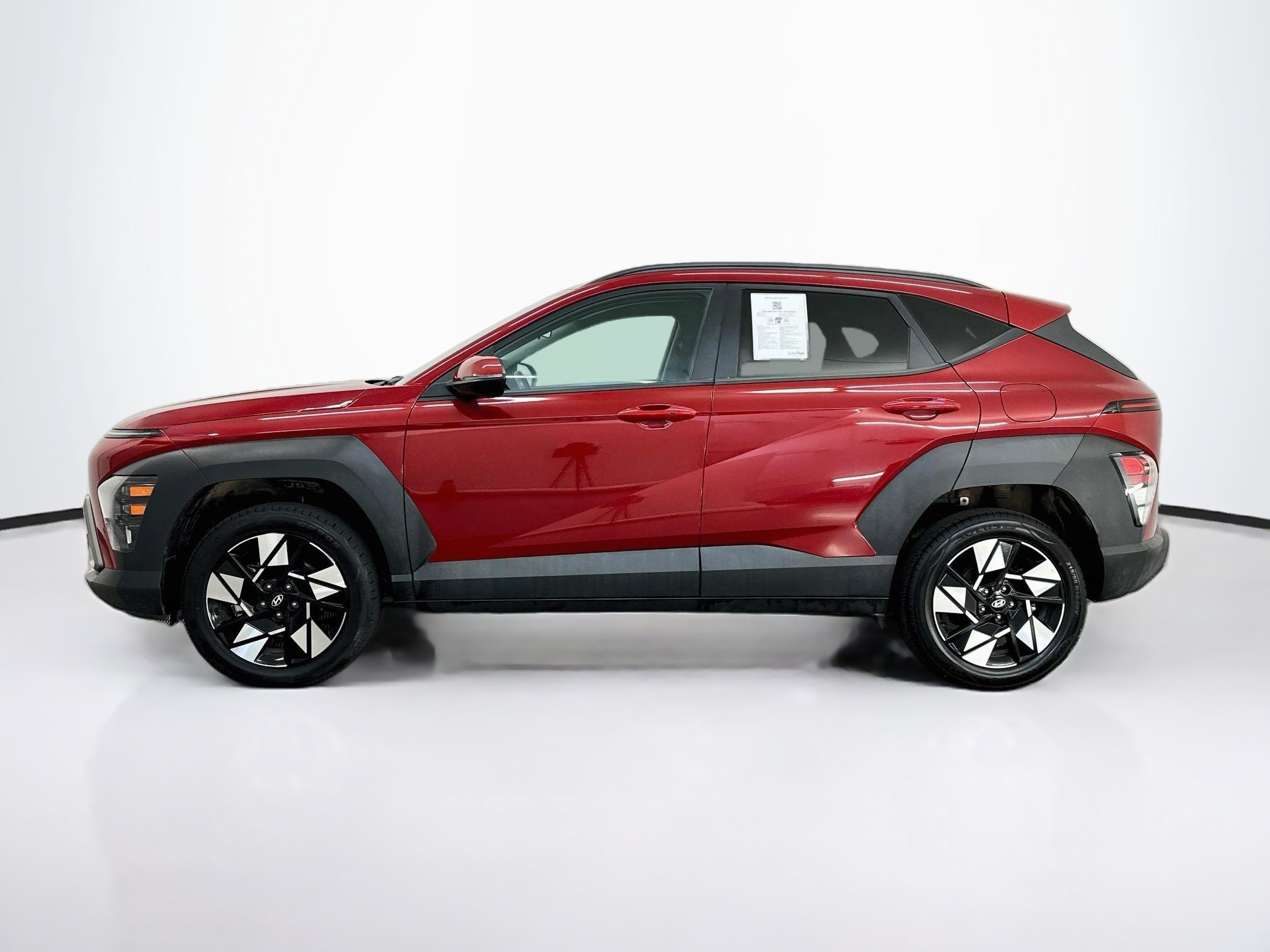 Used 2025 Hyundai Kona SEL AWD/4WD image 4