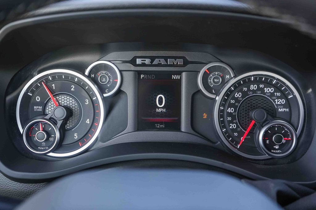 New 2026 RAM 2500 Big Horn AWD/4WD image 23