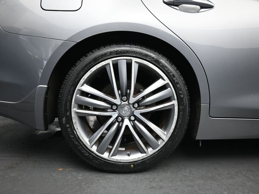 Used 2016 INFINITI Q50 Hybrid AWD image 10