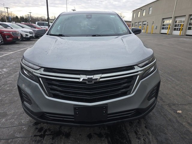 Used 2024 Chevrolet Equinox LS w/ LS Convenience Package image 2