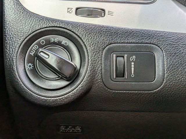 Used 2020 Dodge Journey SE w/ SE Popular Equipment Group FWD image 26