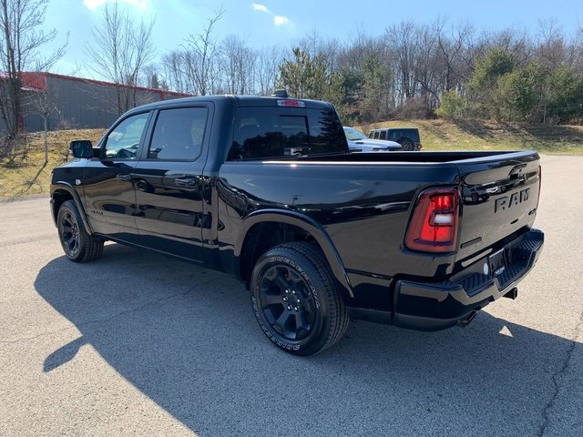 New 2026 RAM 1500 4x4 Crew Cab image 3