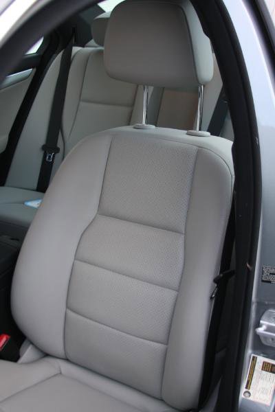 Used 2013 Mercedes-Benz C 300 Sport image 29